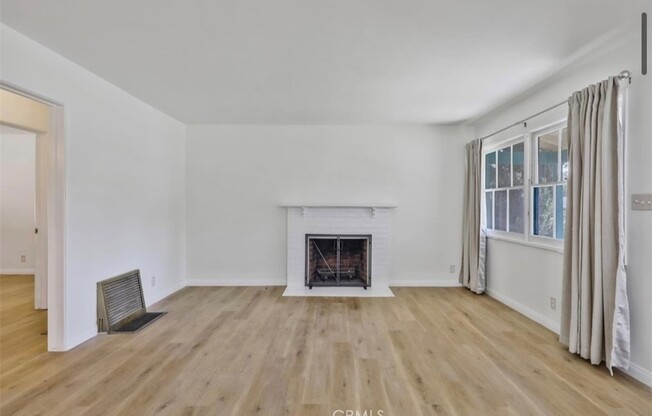 3817 BURNSIDE AVE