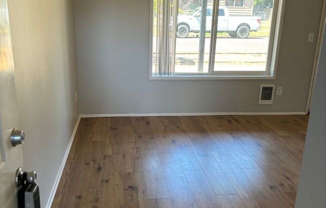 2 beds, 1 bath, 763 sqft, $1,350, Unit 2428-02