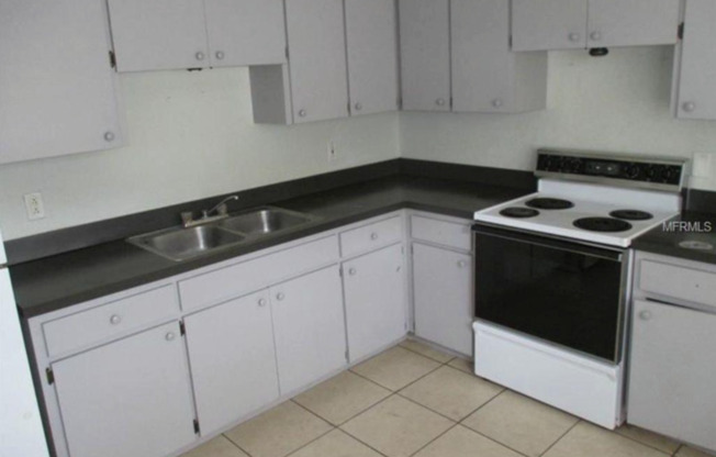 3 Bedroom 1.5 Bathroom Home For Rent -Corner lot / Fenced