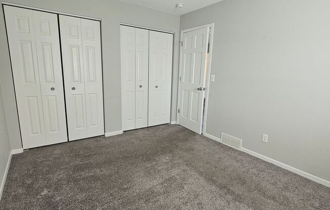 2 beds, 1 bath, $850, Unit 2751 Apt 8