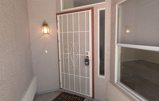 3 Bedroom Townhome at Townes at Southpark Community Near W Ray Rd and N. Kyrene Rd!
