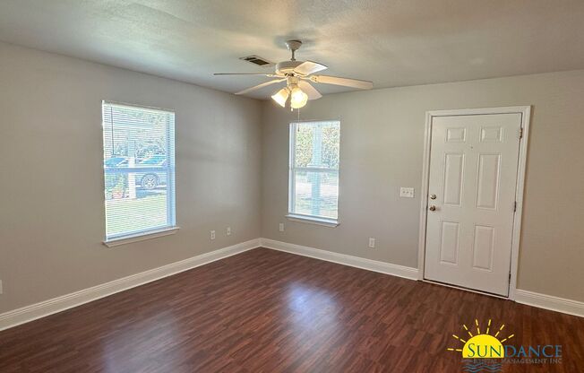 Freshly Painted 3 Bedroom Home in Pensacola!