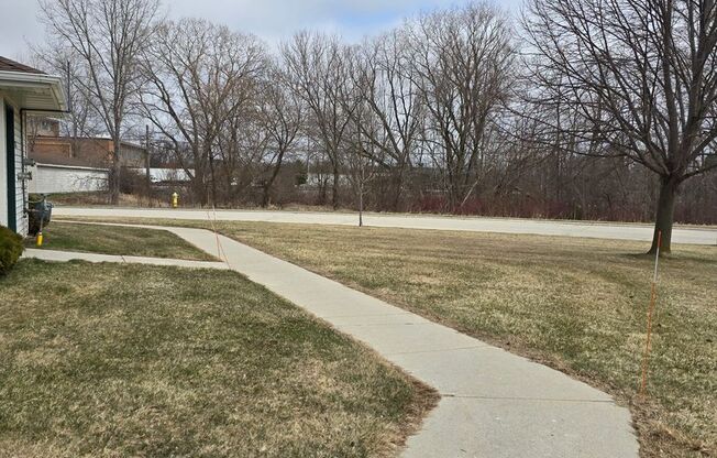 2 beds, 1 bath, 850 sqft, $1,259, Unit PL   7507