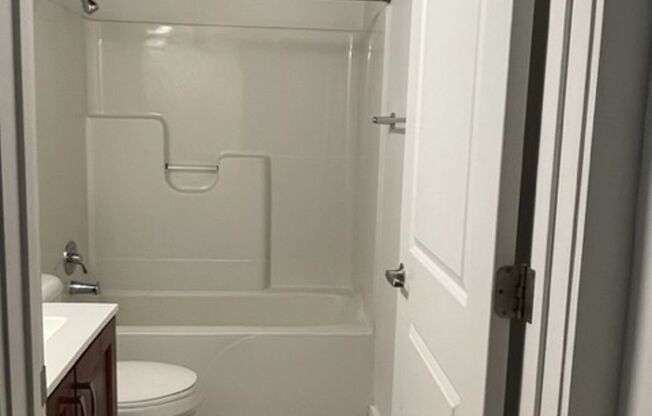 1 bed, 1 bath, 465 sqft, $1,200, Unit Apt 228