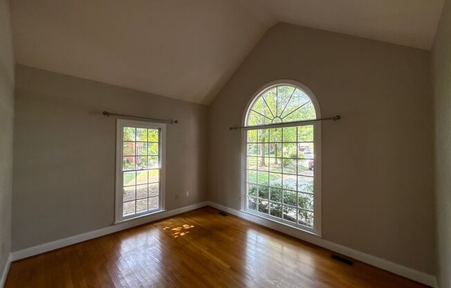 Spacious Home in the Matthews Area!