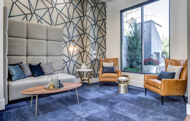 Arlington Heights Apartment Gathering Area | Residences at Arlington Heights