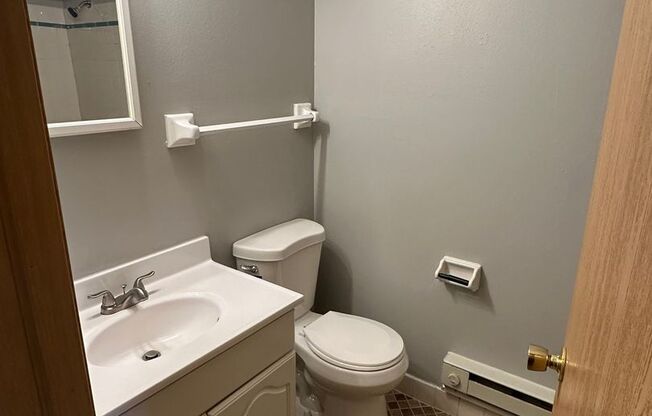 Studio, 1 bath, 350 sqft, $1,150, Unit Unit 212