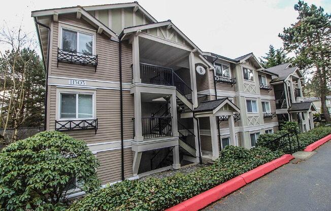 11303 NE 128th St #B101