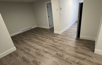 2 beds, 1 bath, $3,350, Unit D