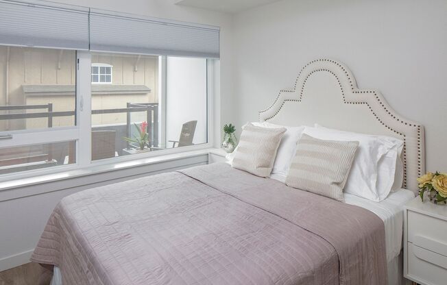 2 beds, 1 bath, 711 sqft, $1,455, Unit 103