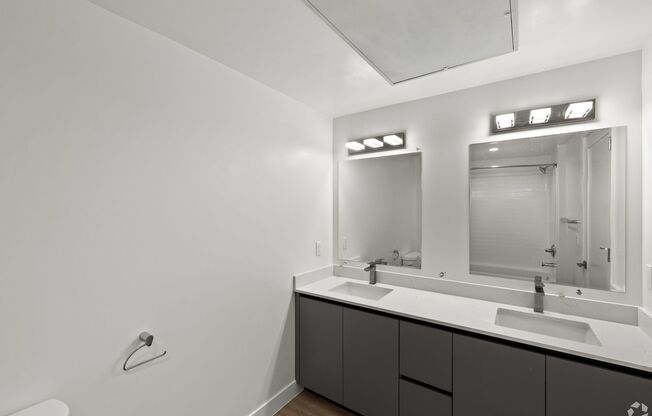 2 beds, 2 baths, 1,243 sqft, $2,933.33, Unit 507-2