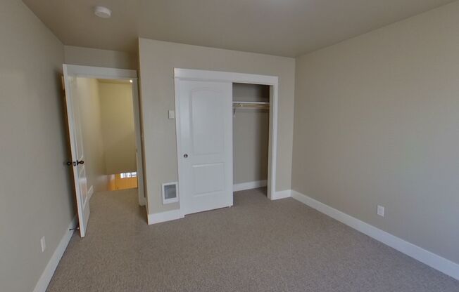 2 beds, 1.5 baths, $1,650, Unit 2