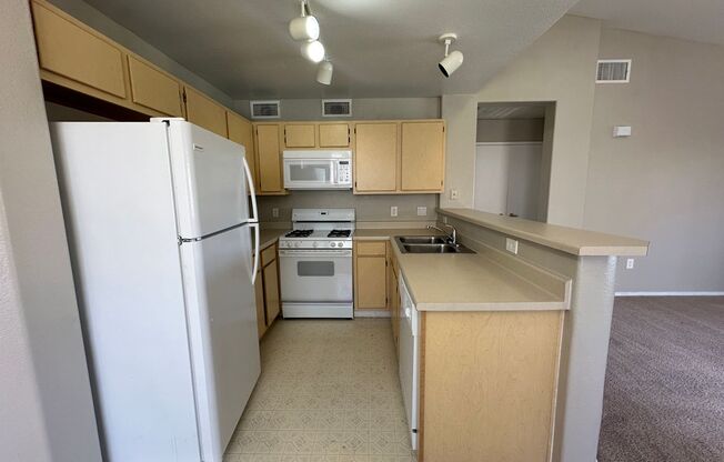 1 bed, 1 bath, $1,160, Unit # 2076