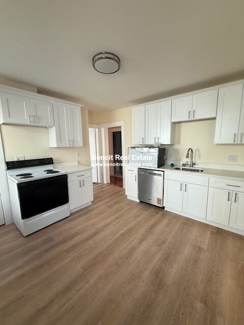 242 BOYLSTON ST