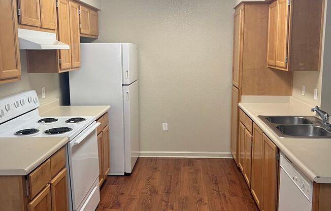 2 beds, 1 bath, 848 sqft, $1,900, Unit 1703