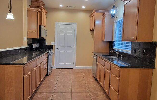 3 beds, 2 baths, $2,100