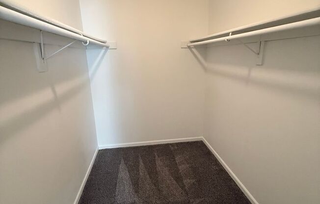 2 beds, 1 bath, 775 sqft, $895, Unit 356N