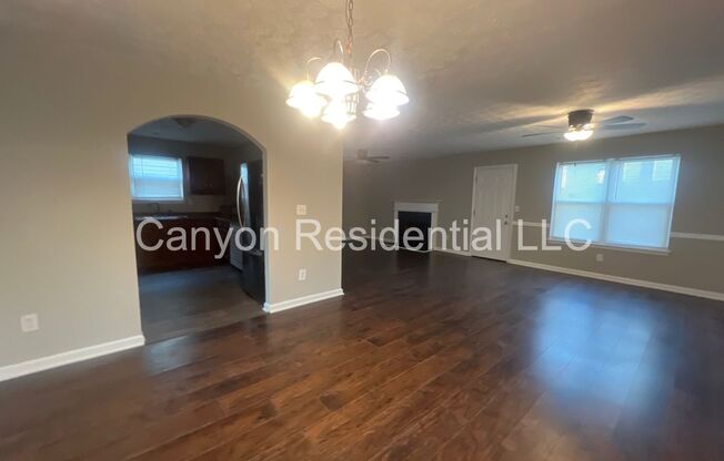 3 beds, 2.5 baths, $1,900