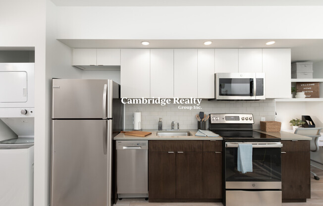 1047 Commonwealth Ave