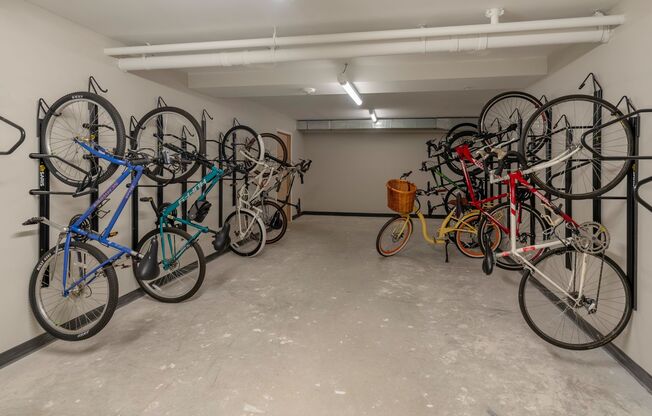 2 beds, 2 baths, 1,115 sqft, $1,750, Unit 122