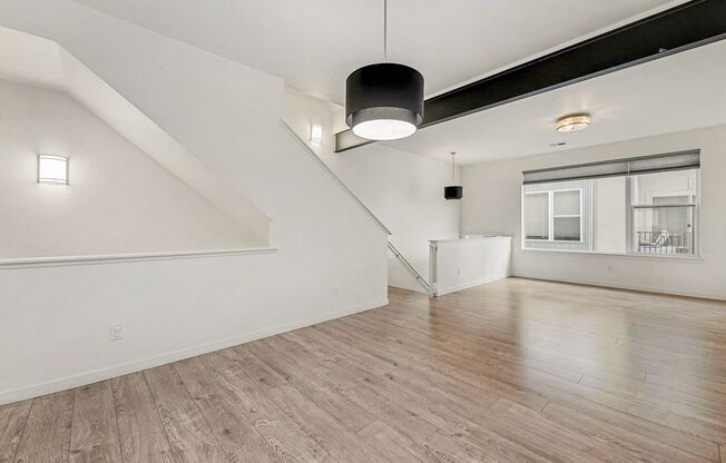 Modern-3 bedroom -3.5 bathroom Townhome in Santa Fe Art District