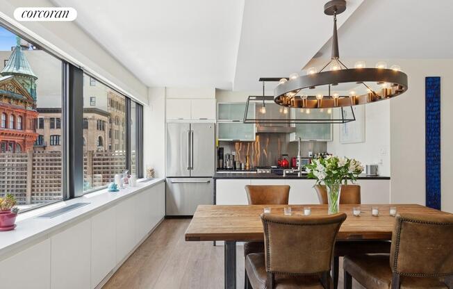 77 BLEECKER ST
