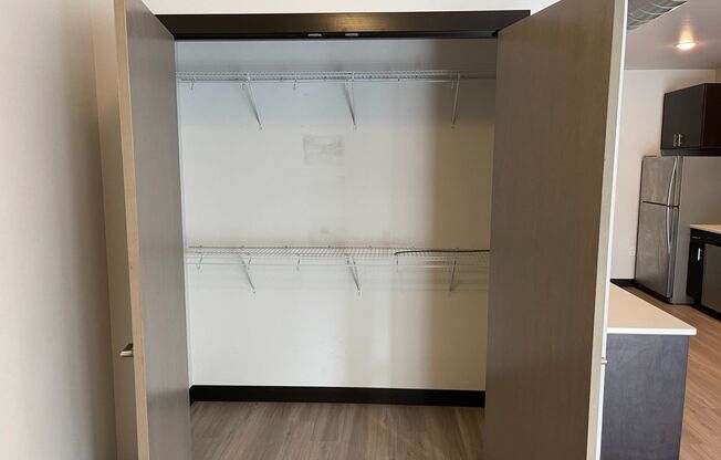 Studio, 1 bath, 582 sqft, $1,200, Unit 315