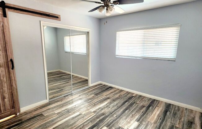 811 Centinela Ave