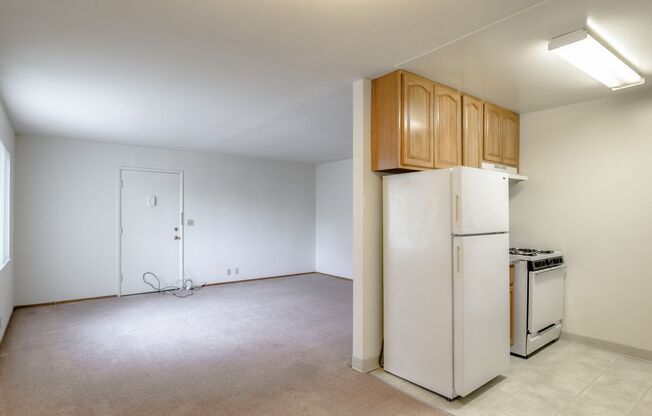 2 beds, 1 bath, 900 sqft, $2,500, Unit 463