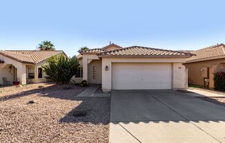 Charming 3-Bed, 2-Bath Single-Story Home in Fairview Meadows, Chandler!