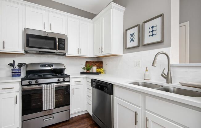 Well Equipped Kitchen at Thornberry Woods Apartment Homes, Naperville, IL