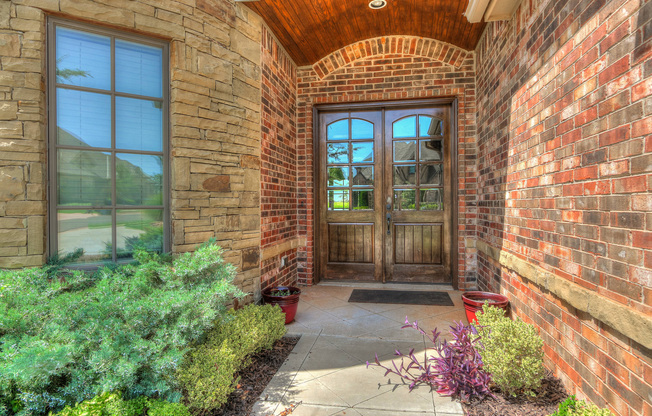 Luxury Living in Rosecreek – 4-Bedroom Home in Deer Creek Schools!