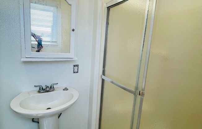 1 bed, 1 bath, $1,995, Unit 3