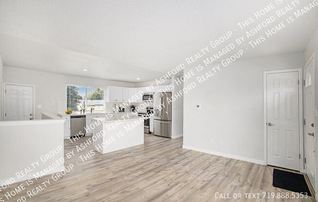 4087 LONDON LN