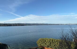 Unit with gorgeous water view in Bremerton.