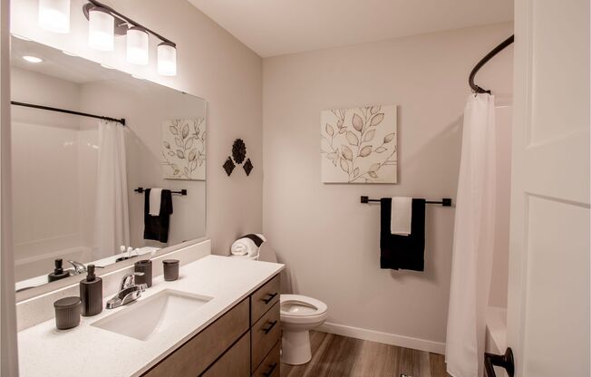 3 beds, 2.5 baths, 1,700 sqft, $2,695, Unit 1213