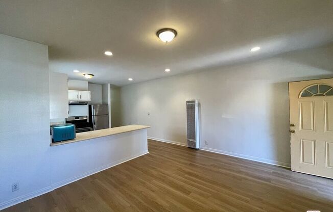 2 beds, 1 bath, 1,200 sqft, $2,695