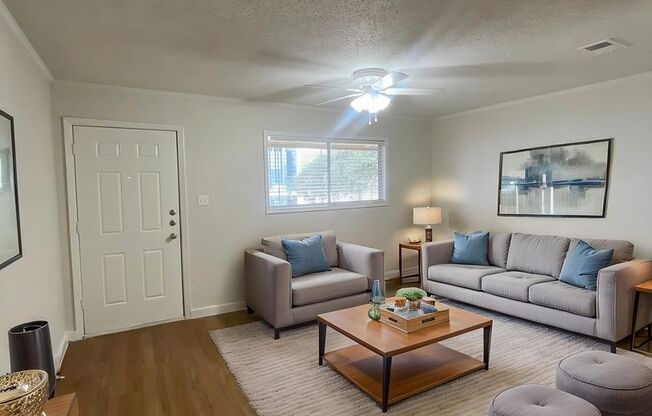 2 beds, 1 bath, 820 sqft, $1,399, Unit BOU-209