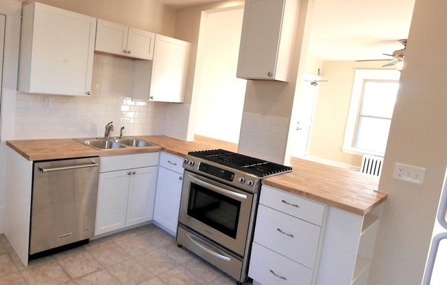 2005 Garfield Ave South 4