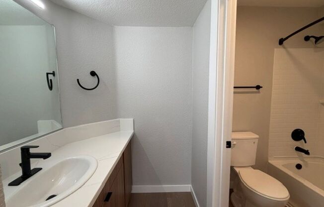 1 bed, 1 bath, 726 sqft, $2,655, Unit E-215