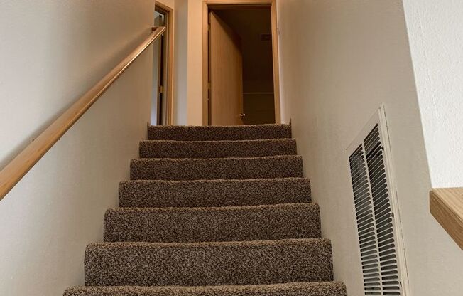 4 BR, 2 1/2 BA home with fenced yard in quiet Aloha neighborhood