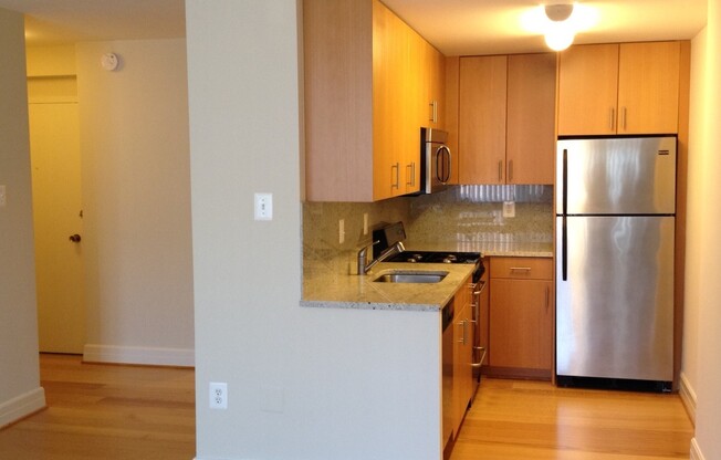 Studio, 1 bath, 440 sqft, $2,400, Unit 0720