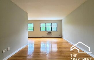 510 W Briar Pl