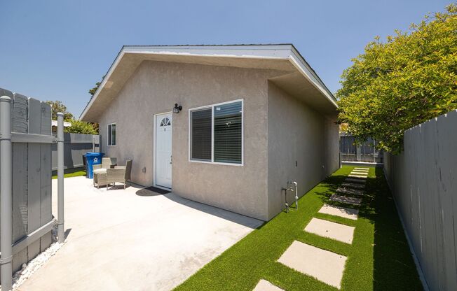Cozy brand new 2bed/1bath now available in Chula Vista!