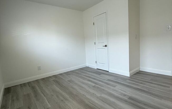 2 beds, 1 bath, 850 sqft, $2,325, Unit 9185-10