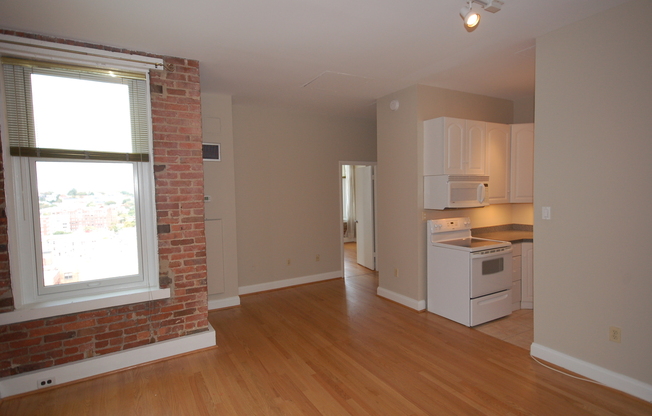 Top-Floor 1BR/1BA in Iconic Dupont Circle High-Rise – DC’s Tallest Residential Building!