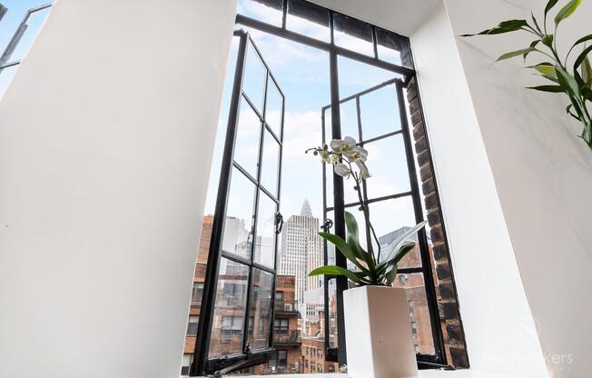 1 bed, 1 bath, $3,950, Unit 1319