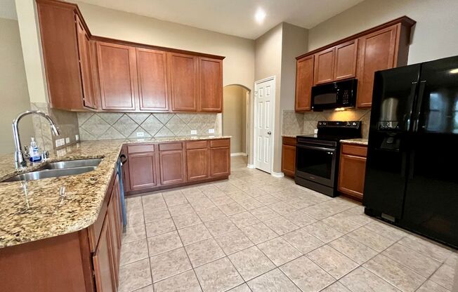 3504 Northpointe Dr, Denton, TX 76207