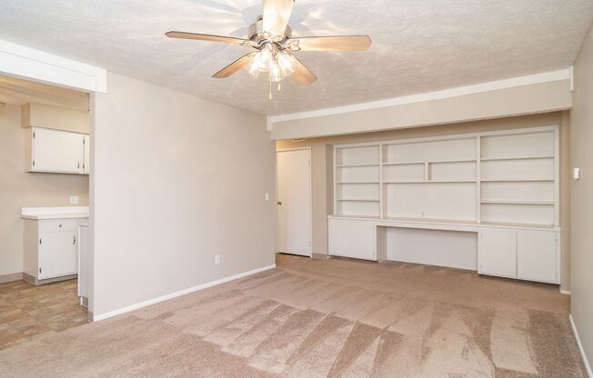 2 beds, 1 bath, 888 sqft, $1,030, Unit 46T-2D