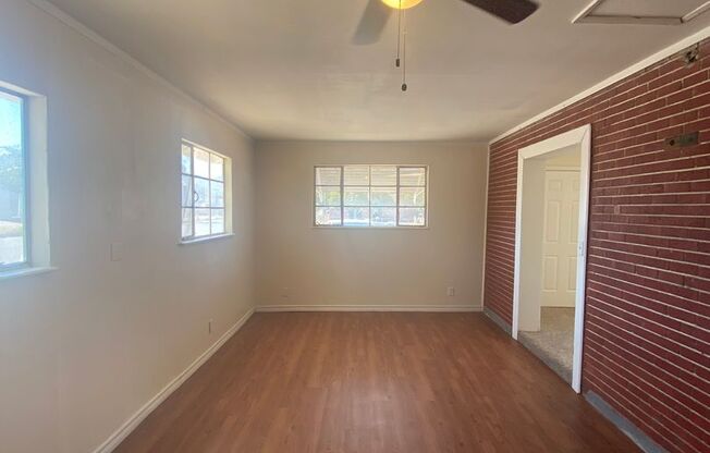 3 beds, 1 bath, $1,300